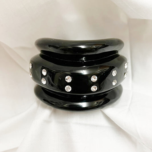 Black wide resin bracelet